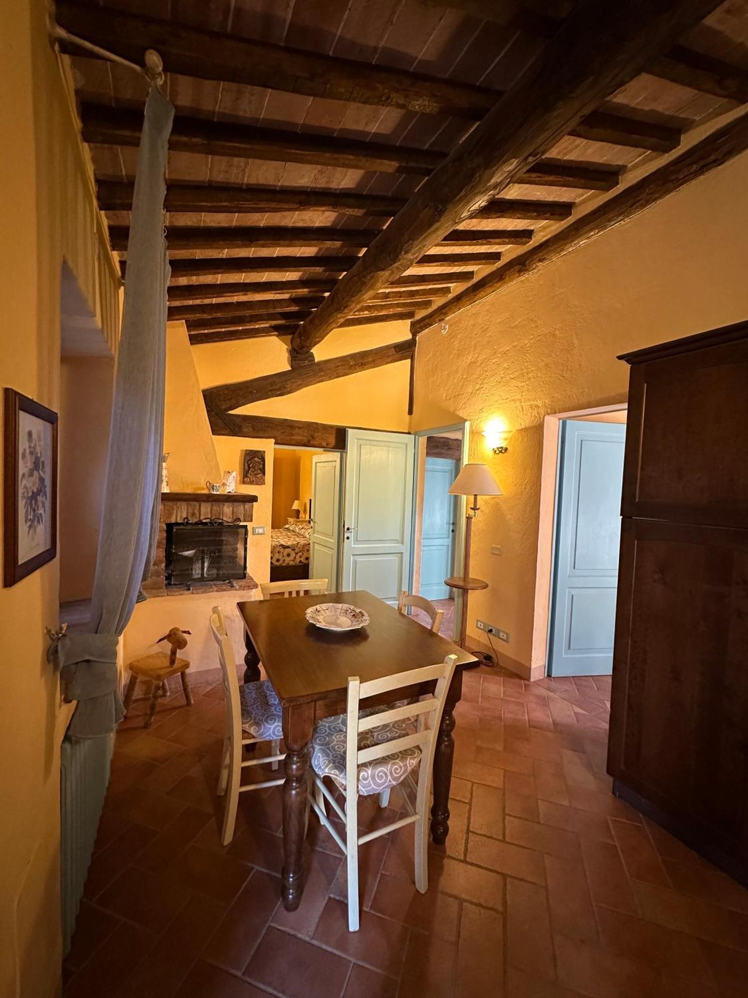 Borgo Tignano Apartment Casole dʼElsa Exterior foto
