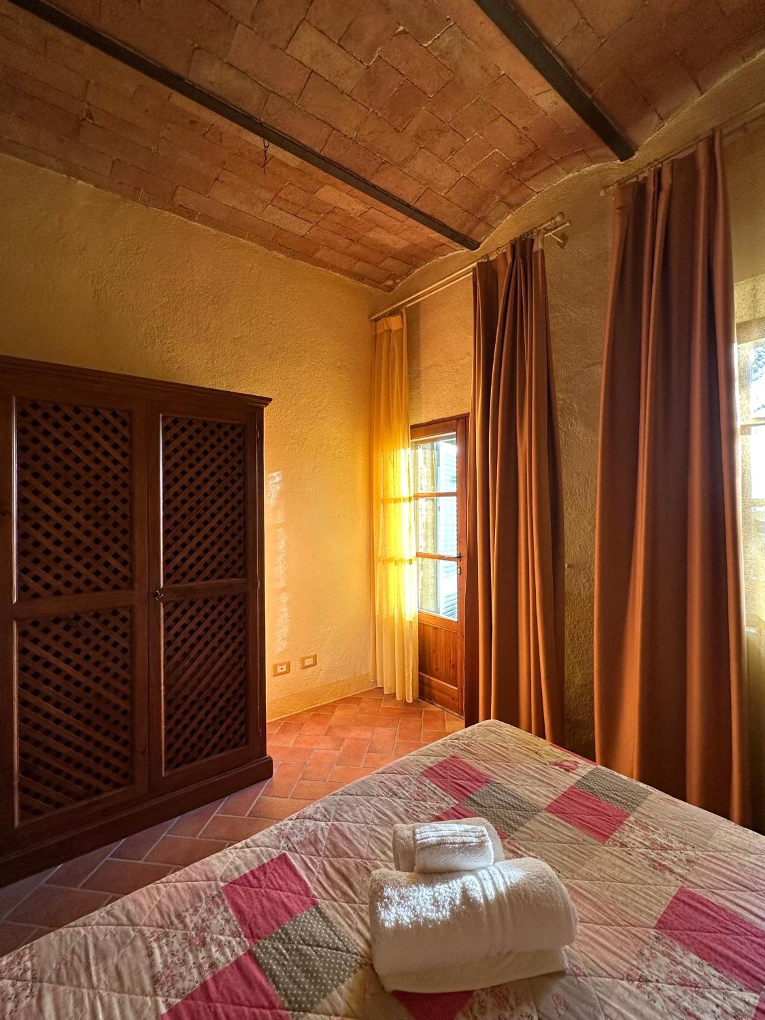 Borgo Tignano Apartment Casole dʼElsa Exterior foto