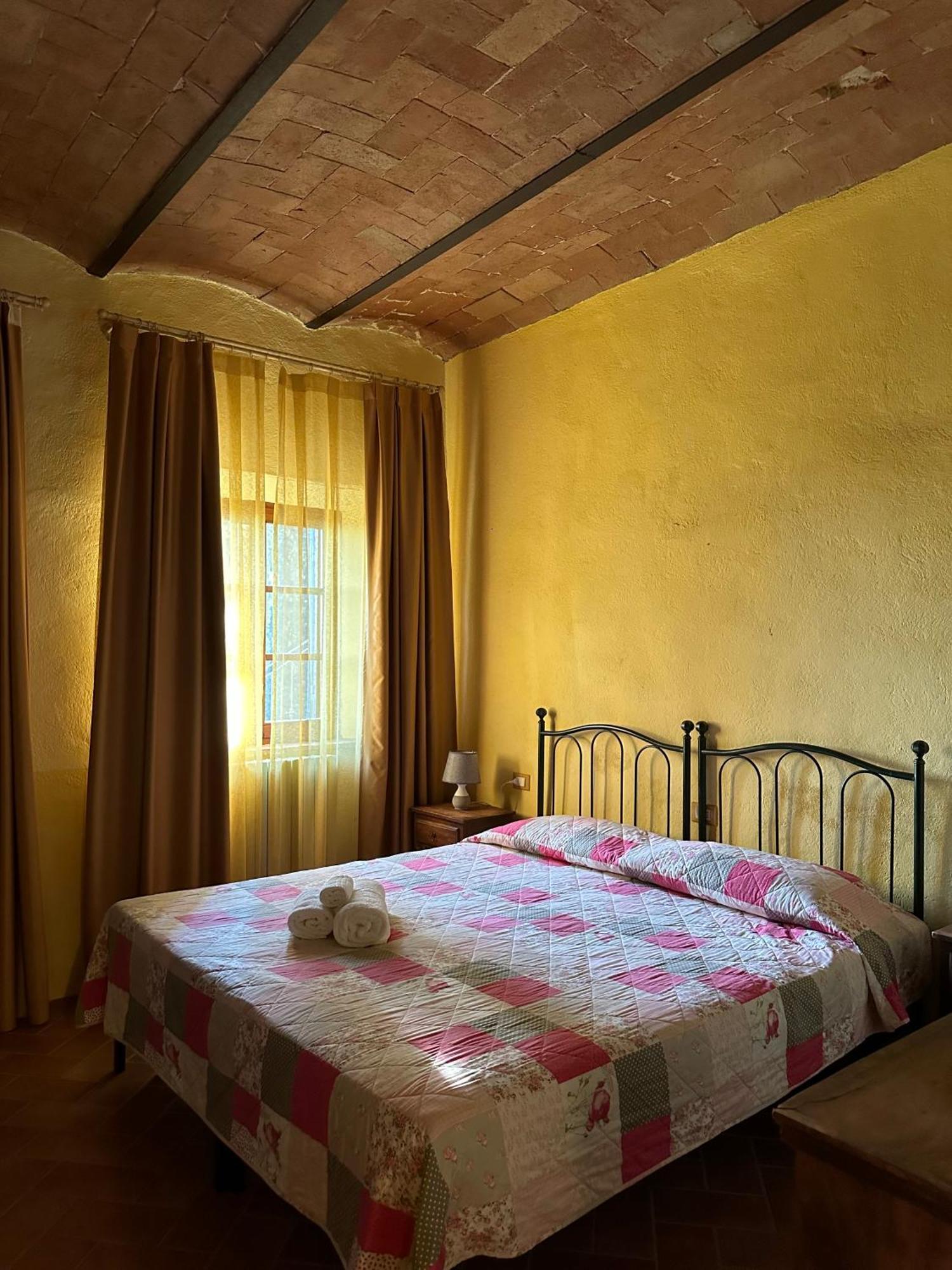 Borgo Tignano Apartment Casole dʼElsa Exterior foto