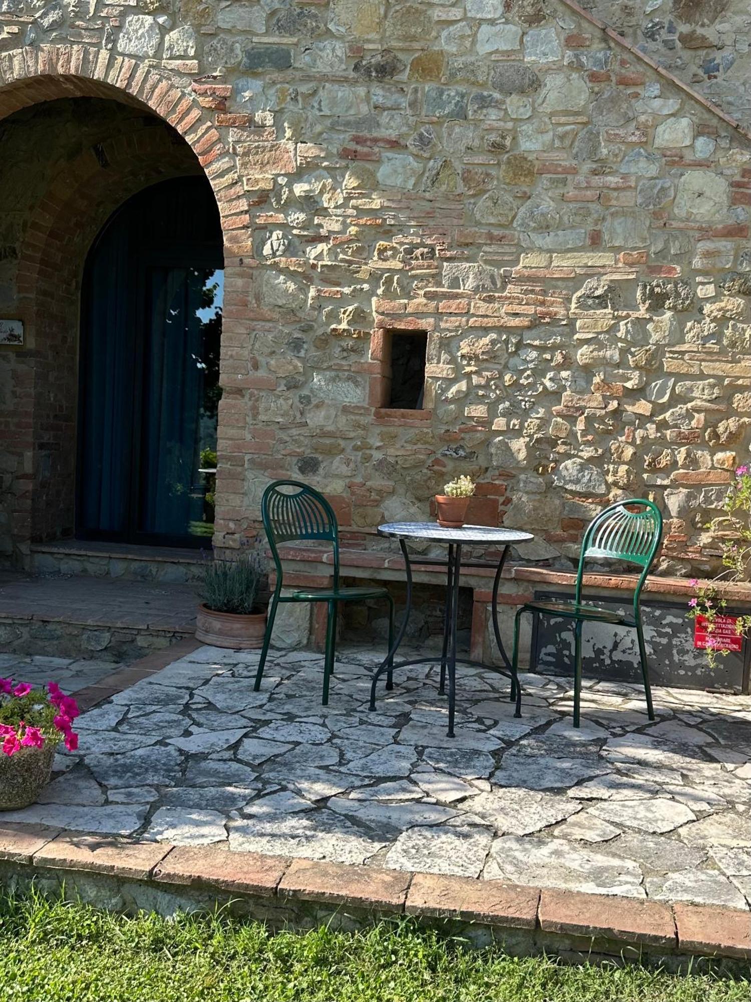 Borgo Tignano Apartment Casole dʼElsa Exterior foto